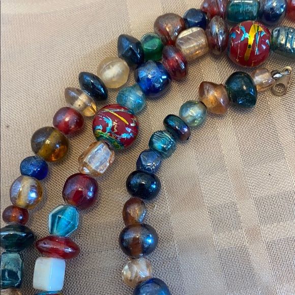 VTG hand strung multi color glass bead necklace - Picture 2 of 6